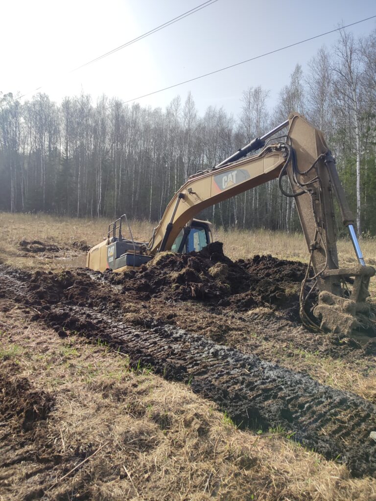 Ewakuator w Visaginas, ciągnik utknął